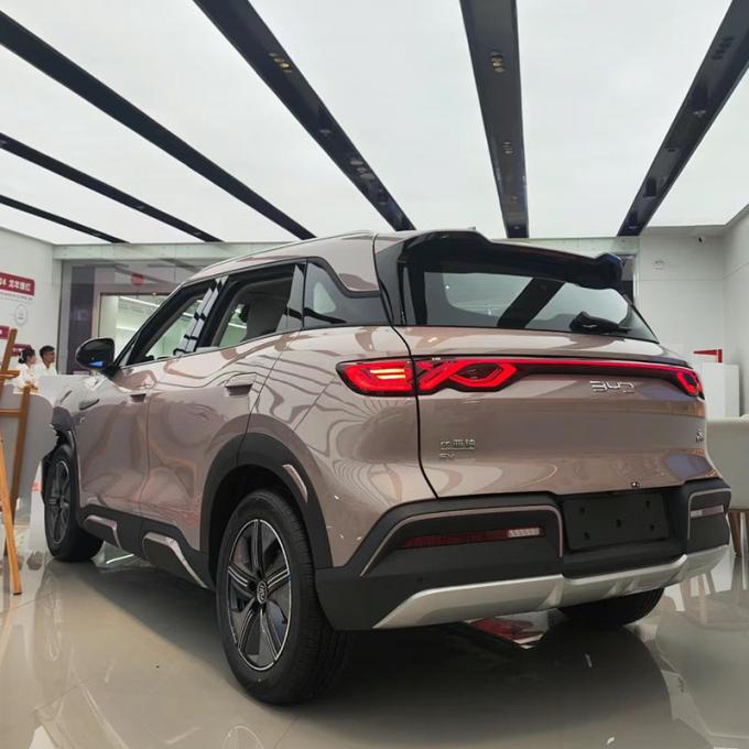 इलेक्ट्रिक ईवी कार 2025 BYD युआन ऊपर इलेक्ट्रिक कार 401 किमी रेंज के साथ पूरी तरह से इलेक्ट्रिक 4